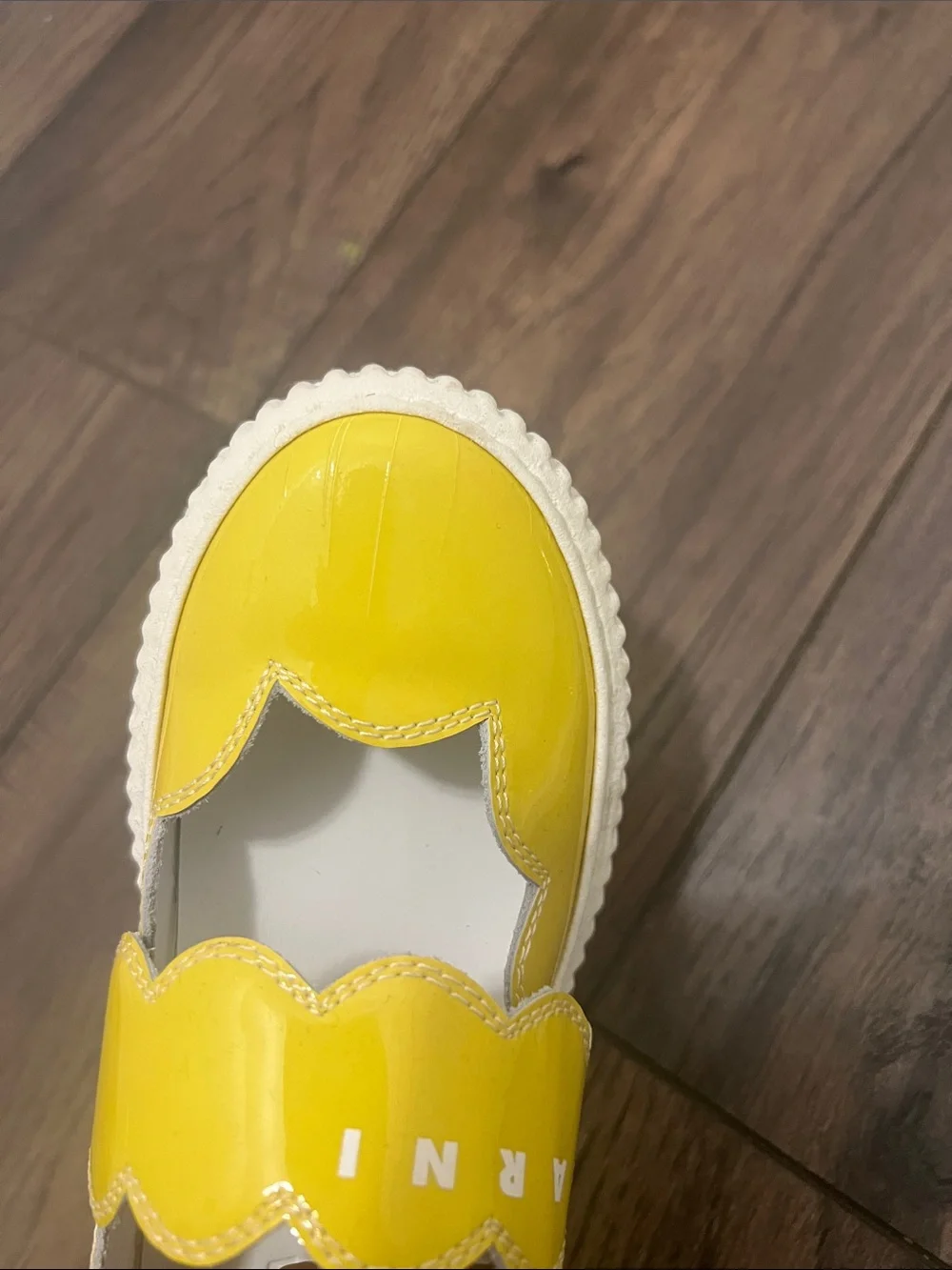 Marni Kids Bright Yellow Patent Slip-On Sneakers with Scalloped Strap
